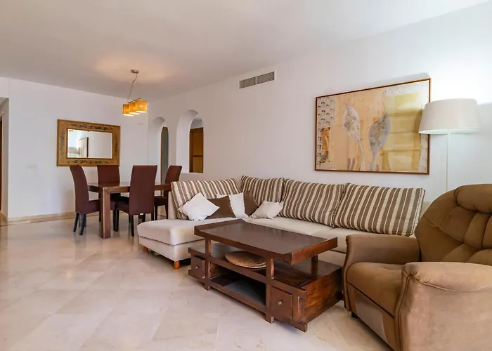 Апартаменты Cozy In With Wifi *