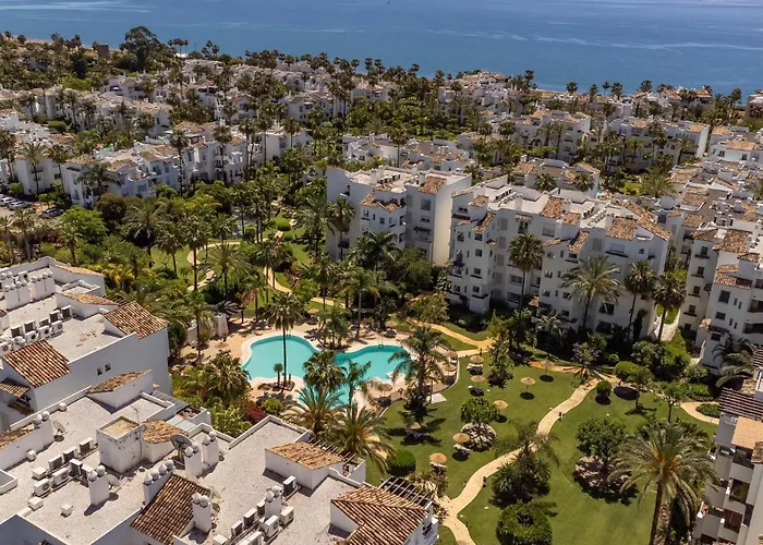 Апартаменты Cozy In With Wifi *